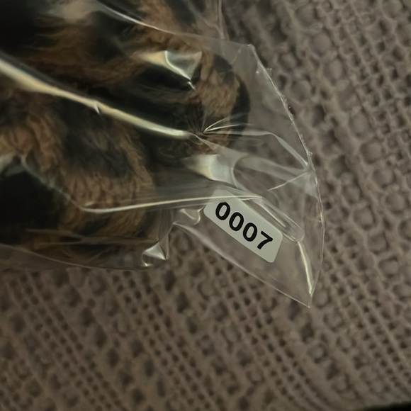 Abercrombie & Fitch Leopard Pullover Fleece - Picture 7 of 7